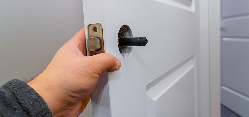 Nighttime Locksmith For Lock Repair in Glenview, IL