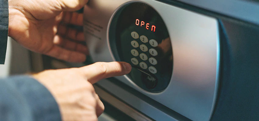 Cash Safe Openers in Glenview, Illinois