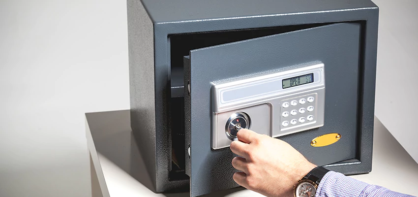 Jewelry Safe Unlocking Service in Glenview, Illinois