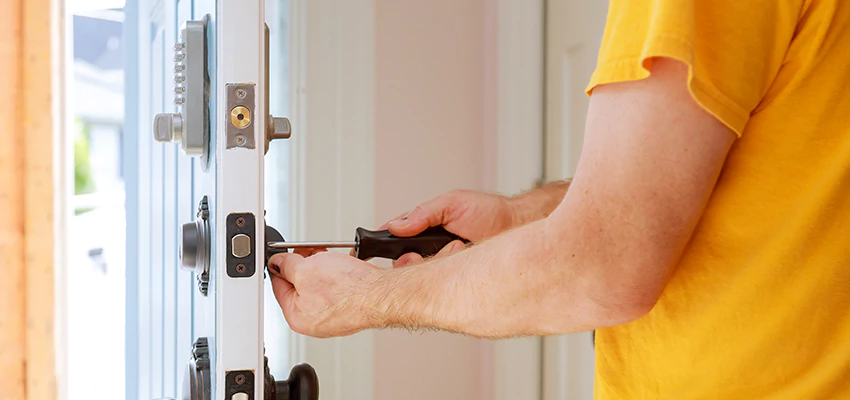 Eviction Locksmith For Key Fob Replacement Services in Glenview, IL