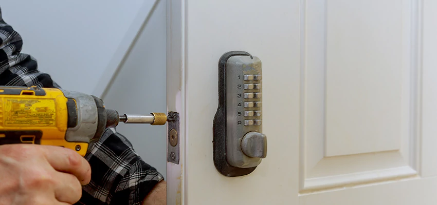 Digital Locks For Home Invasion Prevention in Glenview, IL